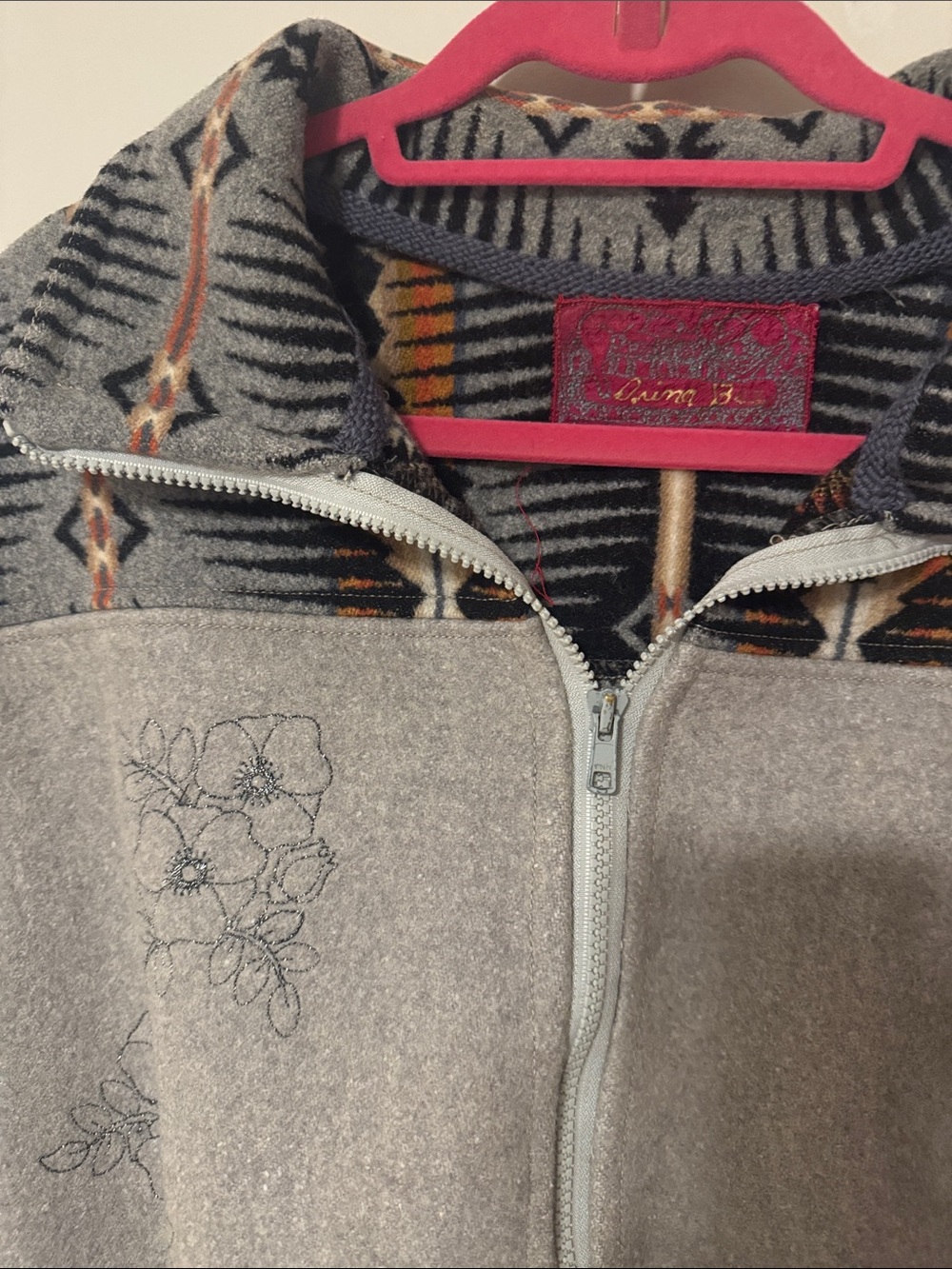 Amazing Wool Vest - Picture 2 of 6